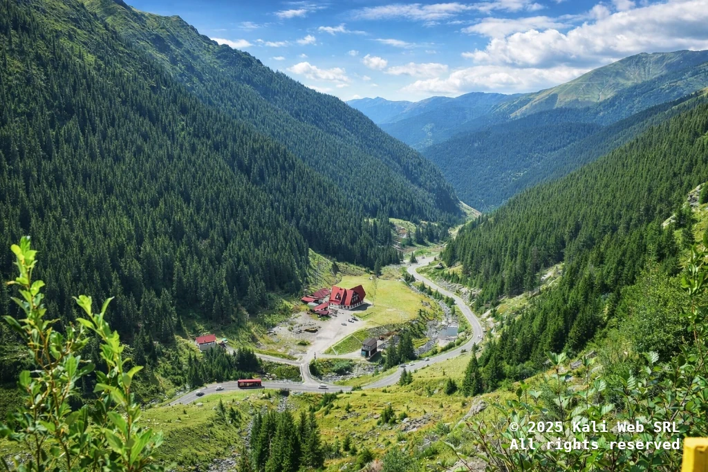 https://www.skyshot.ro/Sedinte fotografie hoteluri
